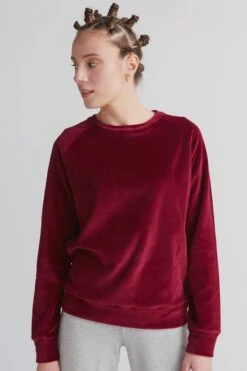 Nicki-Sweatshirt Aus Bio-Baumwolle - Bordeaux -MELA Geschaft 1277 030 faire Mode von Albero Nicki Sweater aus reiner Bio Baumwolle GOTS vegan in schimmerndem bordeaux 1280x1280