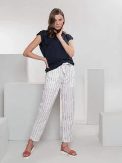 Hose Aus Bio-Leinen Und Bio-Baumwolle - White/ink Blue -MELA Geschaft 66517 851 sommerliche damen hose gill faire herstellung atmungsaktiver stoffmix model 1280x1280
