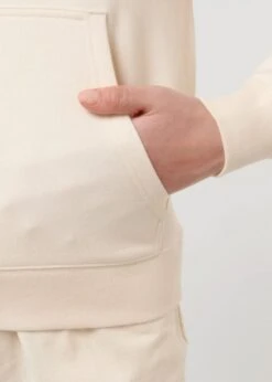 Terry Hoodie Aus Bio-Baumwolle - Natural Raw 20 Terry Hoodie Aus Bio-Baumwolle - Natural Raw -MELA Geschaft Detail Kaengurutasche Bio Baumwolle U011 054 1280x1280