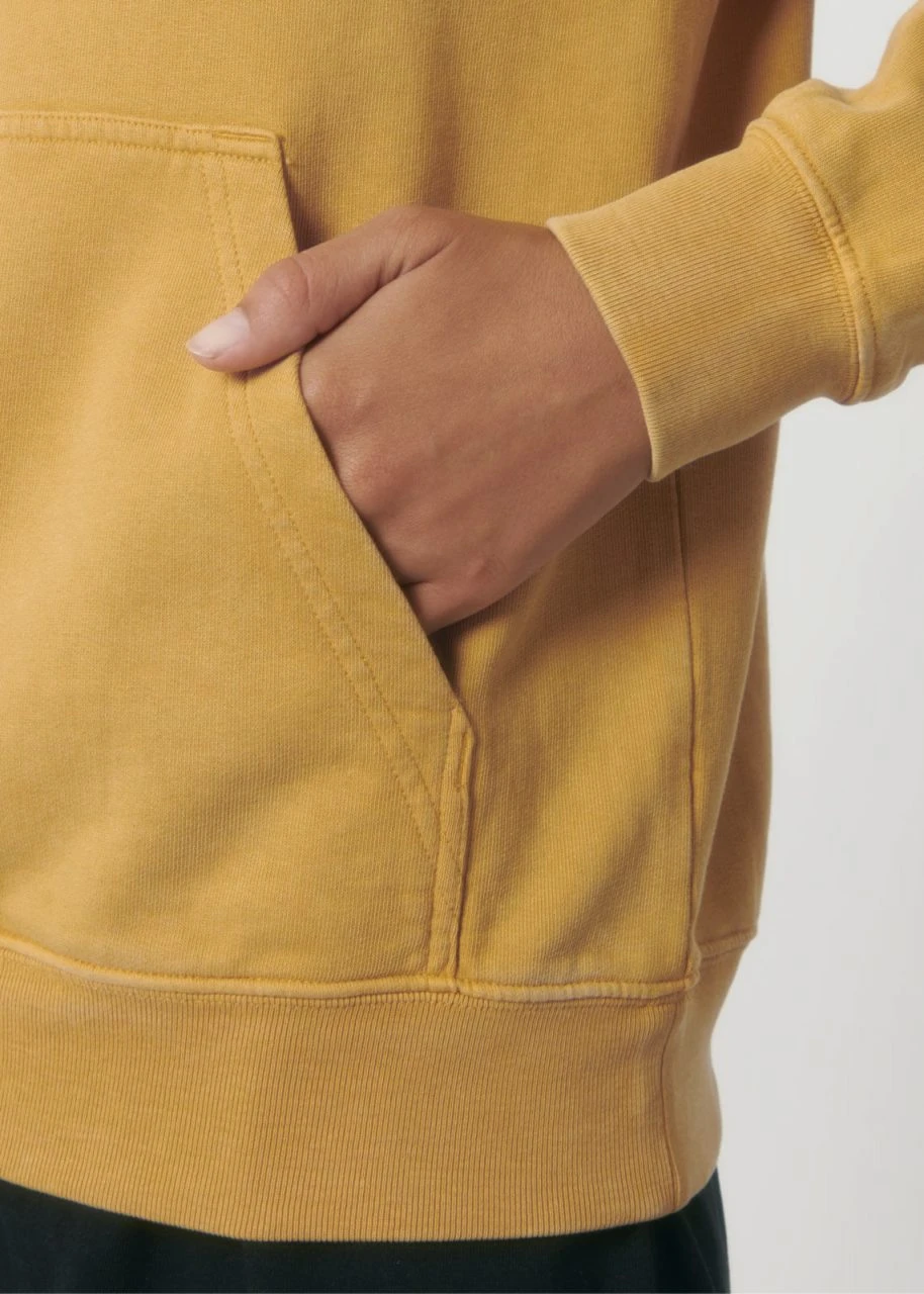Vintage Terry Hoodie Aus Bio-Baumwolle - G. Dyed Gold Ochre 10 Vintage Terry Hoodie Aus Bio-Baumwolle - G. Dyed Gold Ochre – Bild 10