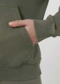 Vintage Terry Hoodie Aus Bio-Baumwolle - G. Dyed Khaki -MELA Geschaft Detail Kaengurutasche vintage khaki U040 109 1280x1280