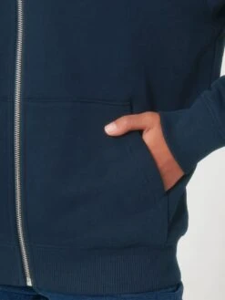Unisex Super Heavy Sweatjacke - French Navy 18 Unisex Super Heavy Sweatjacke - French Navy -MELA Geschaft Detail Seitentasche oekofair U953 727 1280x1280