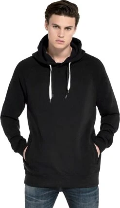 Raglan Hoodie Aus Bio-Baumwolle - Black 8 Raglan Hoodie Aus Bio-Baumwolle - Black -MELA Geschaft EP60P schwarz kapuzenpullover zwei baendel biobaumwolle fair 1280x1280