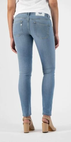 MELA Geschaft -MELA Geschaft Lilly fanstone Eng geschnittene Frauen Jeans MUD fair bio back 1280x1280