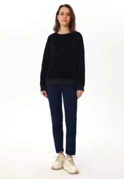 Nicki Cord Damen Sweatshirt Aus Bio-Baumwolle - Schwarz -MELA Geschaft Nicki Kord Sweater schwarz 1278 021 4 1280x1280