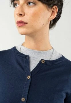 Mela Cardigan Aus Bio-Baumwolle - Dunkelblau 10 Mela Cardigan Aus Bio-Baumwolle - Dunkelblau -MELA Geschaft Oekofairer Cardigan navy Baumwolle 1280x1280