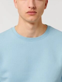 Unisex Sweatshirt Aus Bio-Baumwolle - Sky Blue 21 Unisex Sweatshirt Aus Bio-Baumwolle - Sky Blue -MELA Geschaft U868 232 oekofaire Mode aus nachhaltigem Materialmix Unisex hellblau aufgerauter Innenseite 1280x1280
