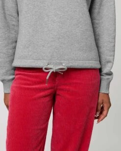 Kurzer Hoodie Aus Bio-Baumwolle - Heather Grey 9 Kurzer Hoodie Aus Bio-Baumwolle - Heather Grey -MELA Geschaft W132 250 Nachhaltiger Pullover anpassbarer Hueftsaum fm detail 1280x1280