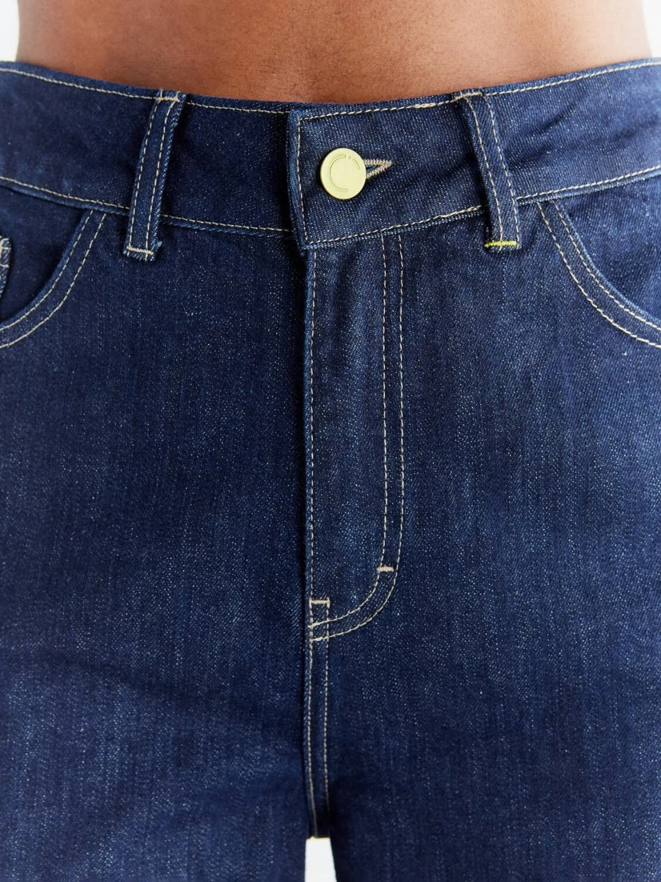 Mom Fit Jeans Aus Bio-Baumwolle - Dark Slate Blue 5 Mom Fit Jeans Aus Bio-Baumwolle - Dark Slate Blue – Bild 5