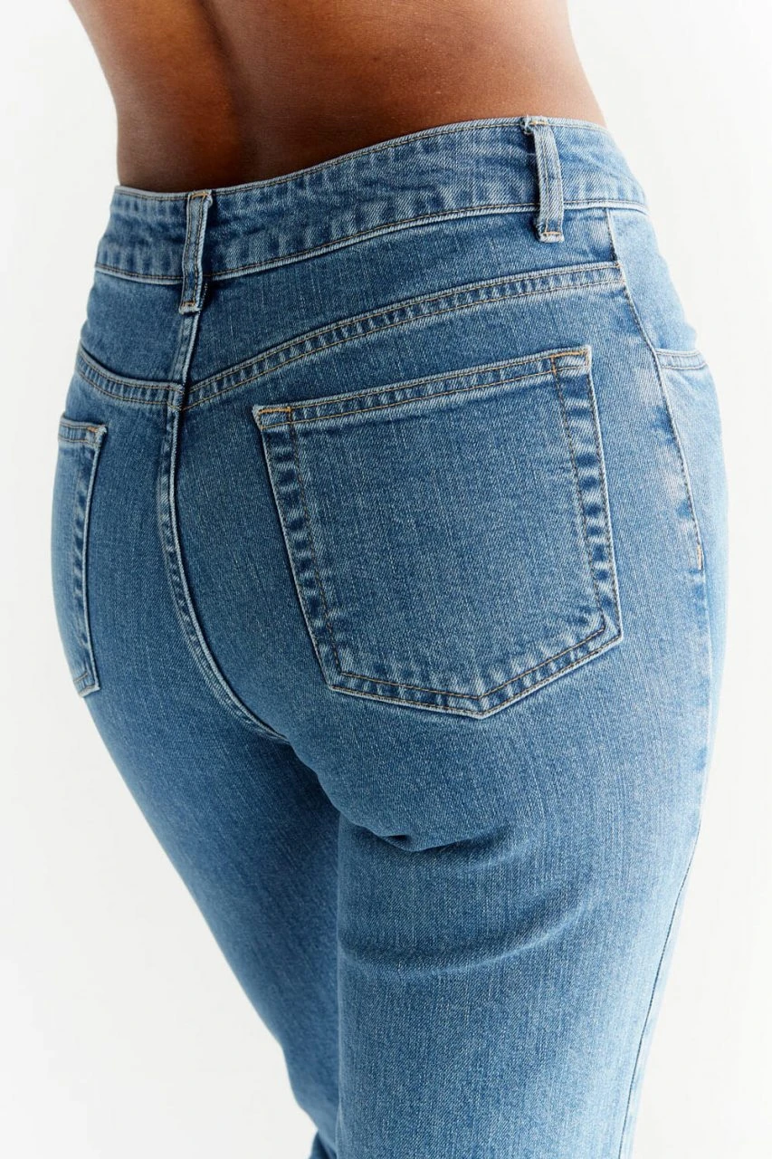 Straight Fit Jeans Aus Bio-Baumwolle - Day Sky Blue 5 Straight Fit Jeans Aus Bio-Baumwolle - Day Sky Blue – Bild 5