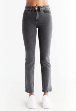 Straight Fit Jeans Aus Bio-Baumwolle - Carbon Gray
