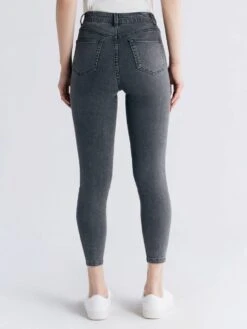 Skinny Fit Cropped Jeans Aus Bio-Baumwolle & Modal - Iron Gray 10 Skinny Fit Cropped Jeans Aus Bio-Baumwolle & Modal - Iron Gray -MELA Geschaft graue damen jeans skinny WS1015 163 1280x1280