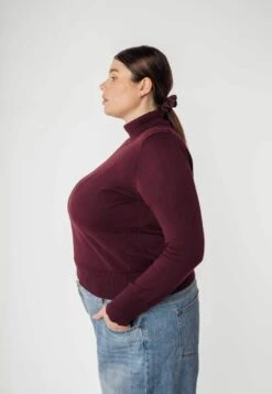 Mela Fairtrade Rollkragenpullover Mayura Aus Bio-Baumwolle - Rosine 8 Mela Fairtrade Rollkragenpullover Mayura Aus Bio-Baumwolle - Rosine -MELA Geschaft hochwertiger Feinstrick Rollkragen Pullover 112 301 rai 1280x1280