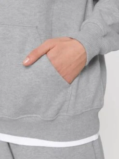 Oversized Unisex Heavy Hoodie Aus Bio-Baumwolle - Heather Grey 21 Oversized Unisex Heavy Hoodie Aus Bio-Baumwolle - Heather Grey -MELA Geschaft oeko kapuzen sweatshirt kaengurutasche U797 250 1280x1280
