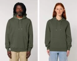 Iconic Hoodie Aus Bio-Baumwolle - Khaki 10 Iconic Hoodie Aus Bio-Baumwolle - Khaki -MELA Geschaft pullover kapuze hoodie unisex damen herren khaki basic mode online kaufen U177 223 1280x1280