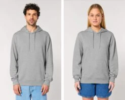 Iconic Hoodie Aus Bio-Baumwolle - Heather Grey -MELA Geschaft weicher baumwoll hoodie bauchtasche grau meliert fair produziert U177 250 1280x1280
