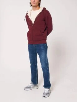 Gefütterte Unisex Kapuzenjacke Aus Bio-Baumwolle - Burgundy 12 Gefütterte Unisex Kapuzenjacke Aus Bio-Baumwolle - Burgundy -MELA Geschaft weinrote Sweatjacke Sherpafutter oekofair U956 244 1280x1280